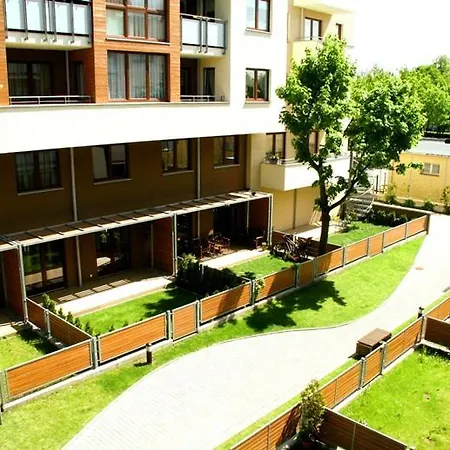 Bocianie Gniazdo Z Ogrodkiem I Garazem 아파트 *