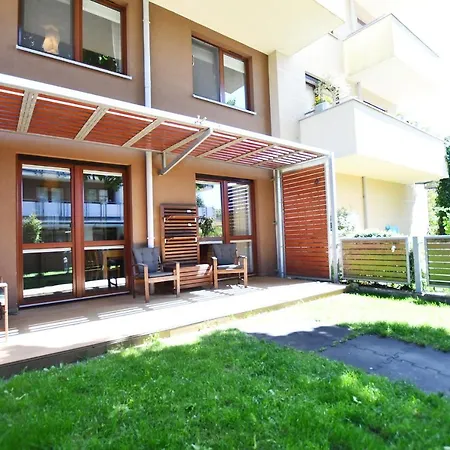 아파트 Bocianie Gniazdo Z Ogrodkiem I Garazem 코워브제크