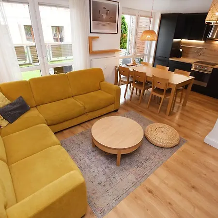 아파트 Bocianie Gniazdo Z Ogrodkiem I Garazem 코워브제크