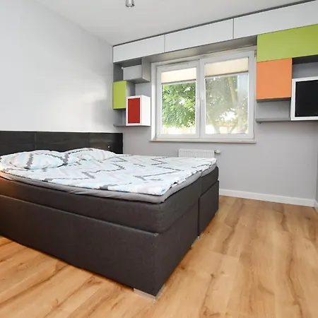 Bocianie Gniazdo Z Ogrodkiem I Garazem 아파트 코워브제크