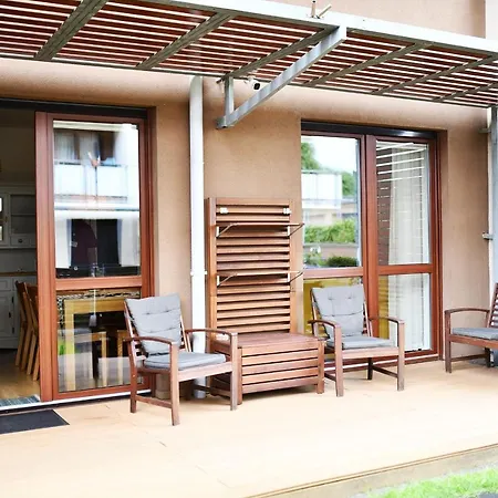 Bocianie Gniazdo Z Ogrodkiem I Garazem * 코워브제크