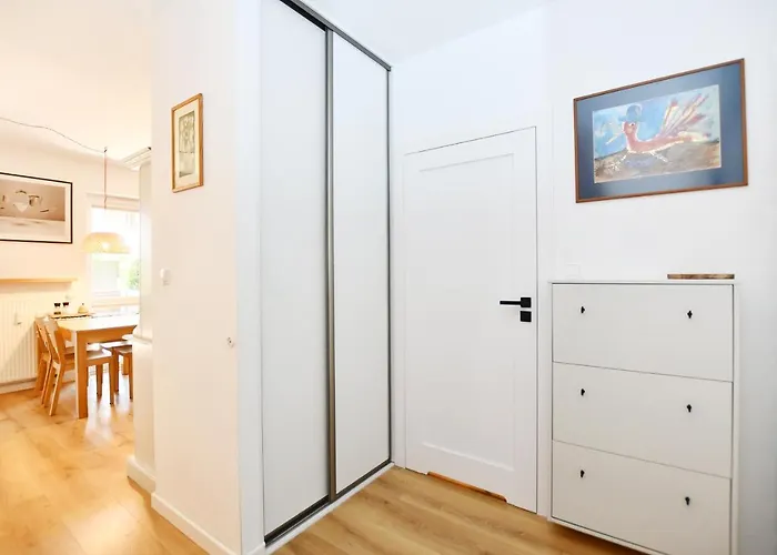 Bocianie Gniazdo Z Ogrodkiem I Garazem 아파트 코워브제크