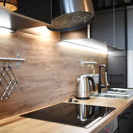 Bocianie Gniazdo Z Ogrodkiem I Garazem דירה