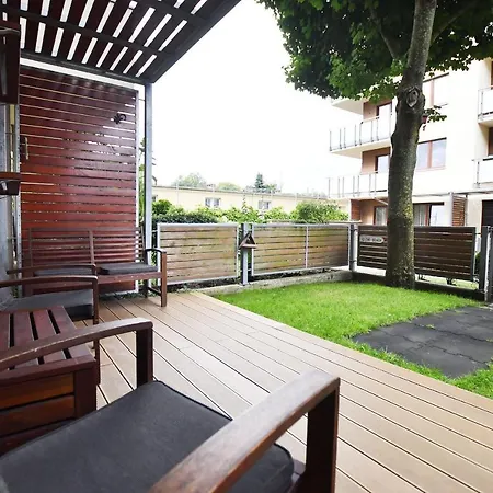 Bocianie Gniazdo Z Ogrodkiem I Garazem شقة