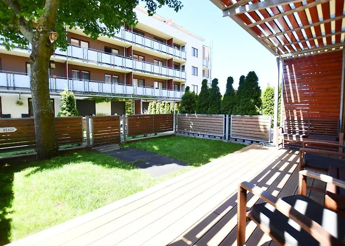 Bocianie Gniazdo Z Ogródkiem I Garażem Apartament
