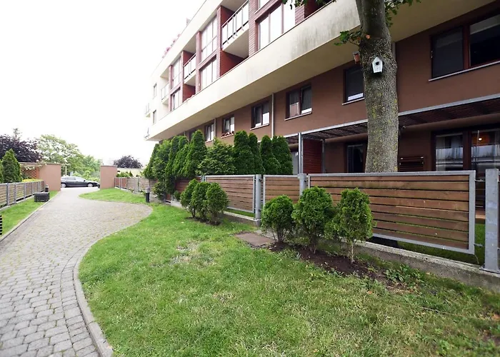 Bocianie Gniazdo Z Ogródkiem I Garażem Kołobrzeg